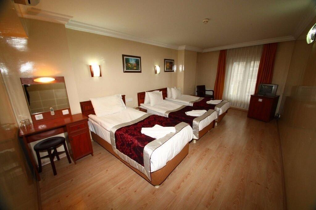Kafkas Hotel Истанбул Екстериор снимка