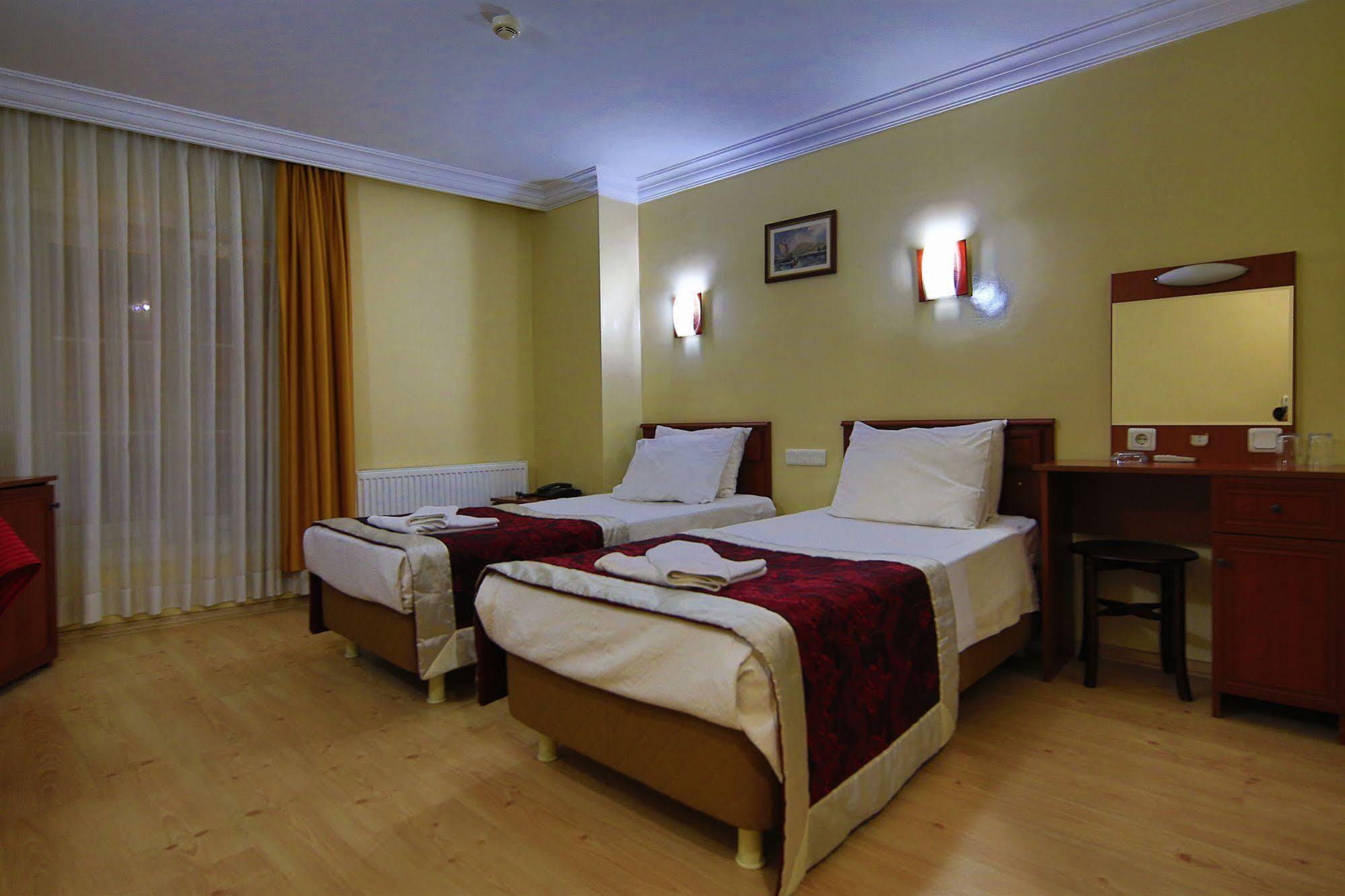 Kafkas Hotel Истанбул Екстериор снимка